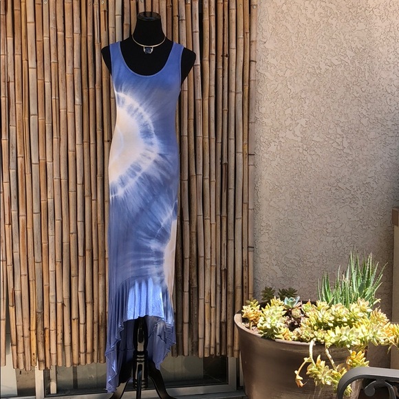 Dresses & Skirts - Blue & Cream Sunburst Tie-Dye Skirted Maxi Medium